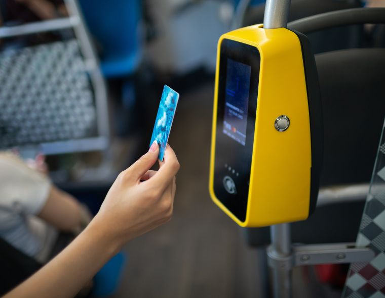 Usando o cartão no transporte público